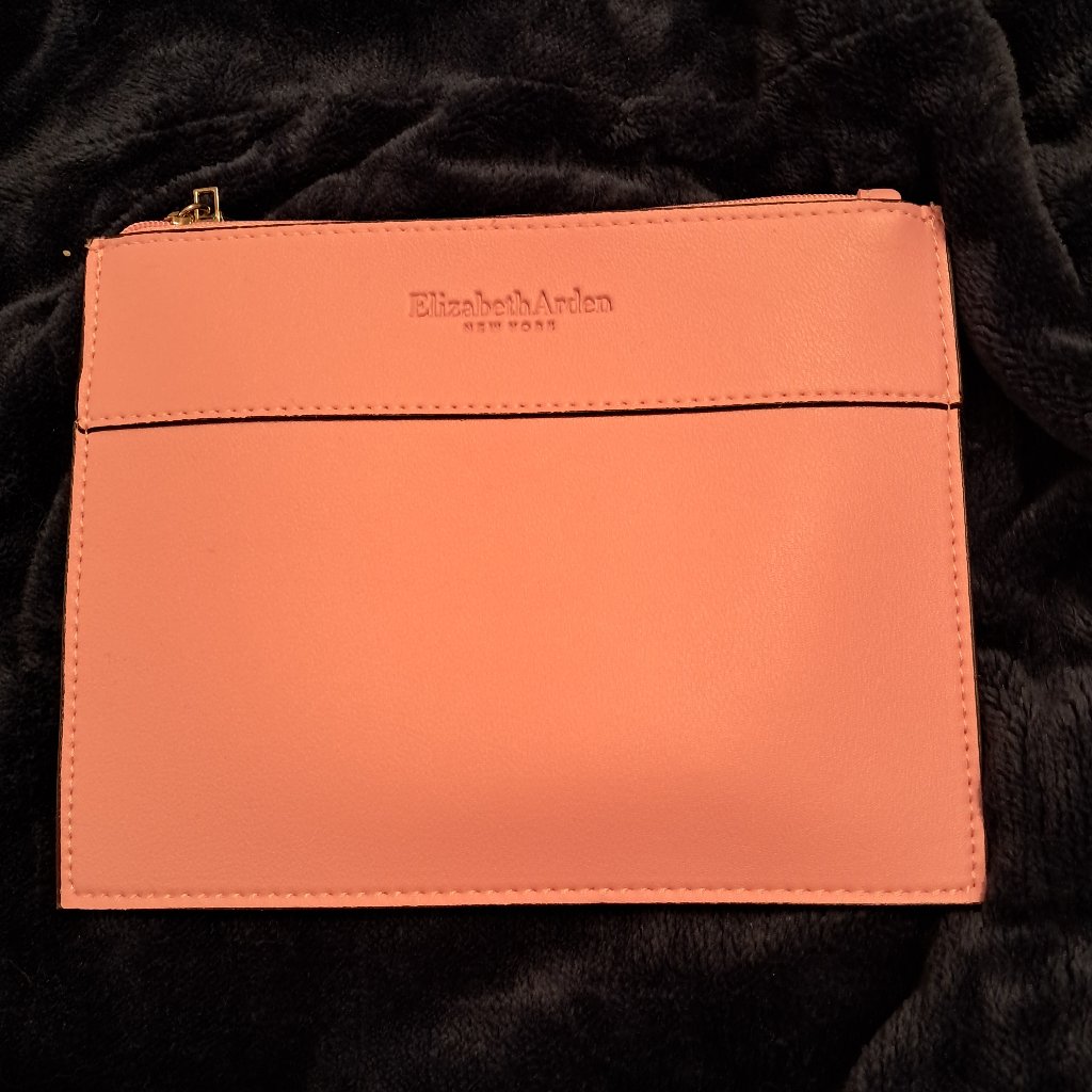 Elizabeth Arden Beauty Pouch